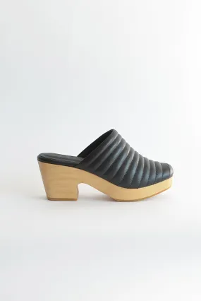 Beklina Ribbed Clog Black