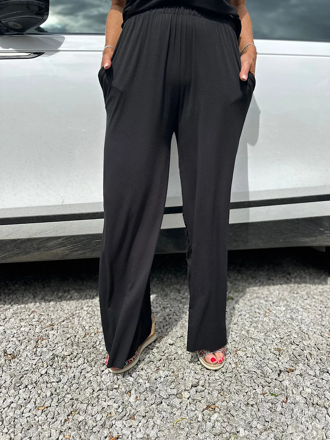 Black Wide Leg Relaxed Trousers Tammy