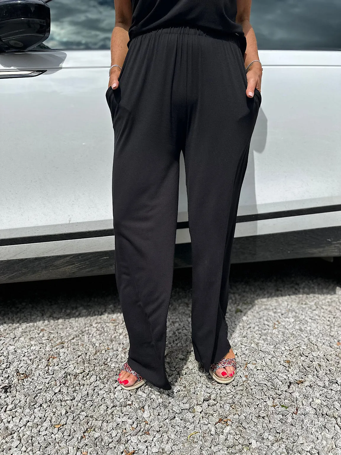 Black Wide Leg Relaxed Trousers Tammy