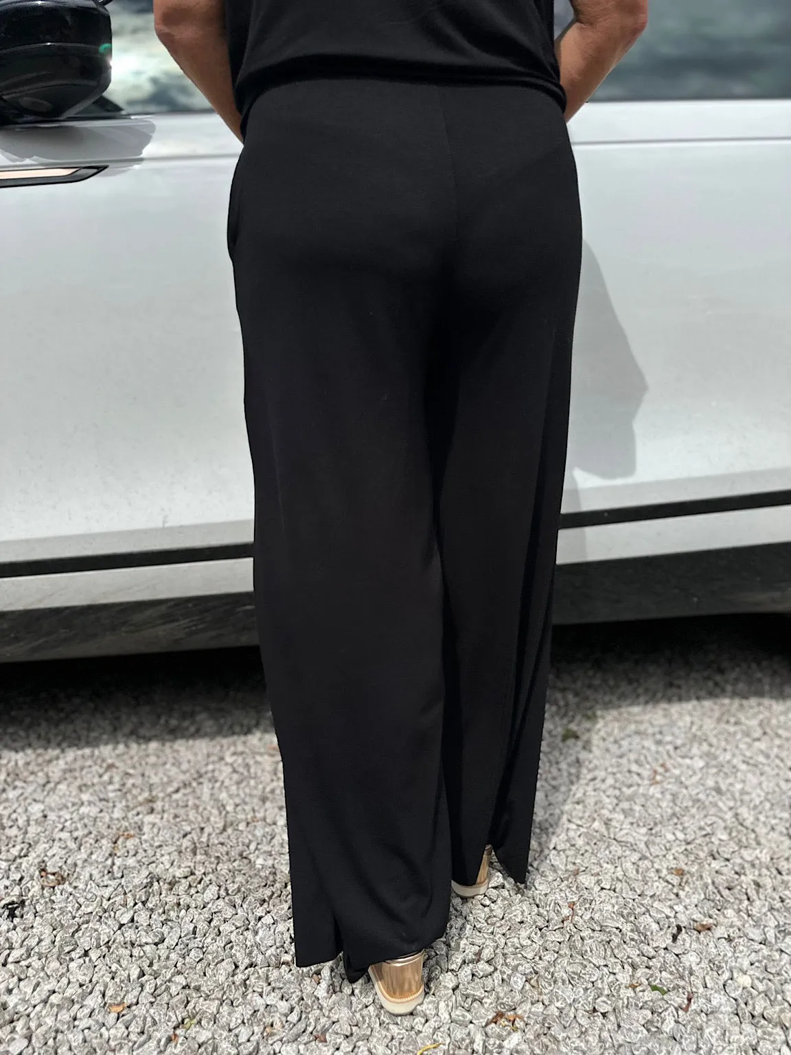 Black Wide Leg Relaxed Trousers Tammy