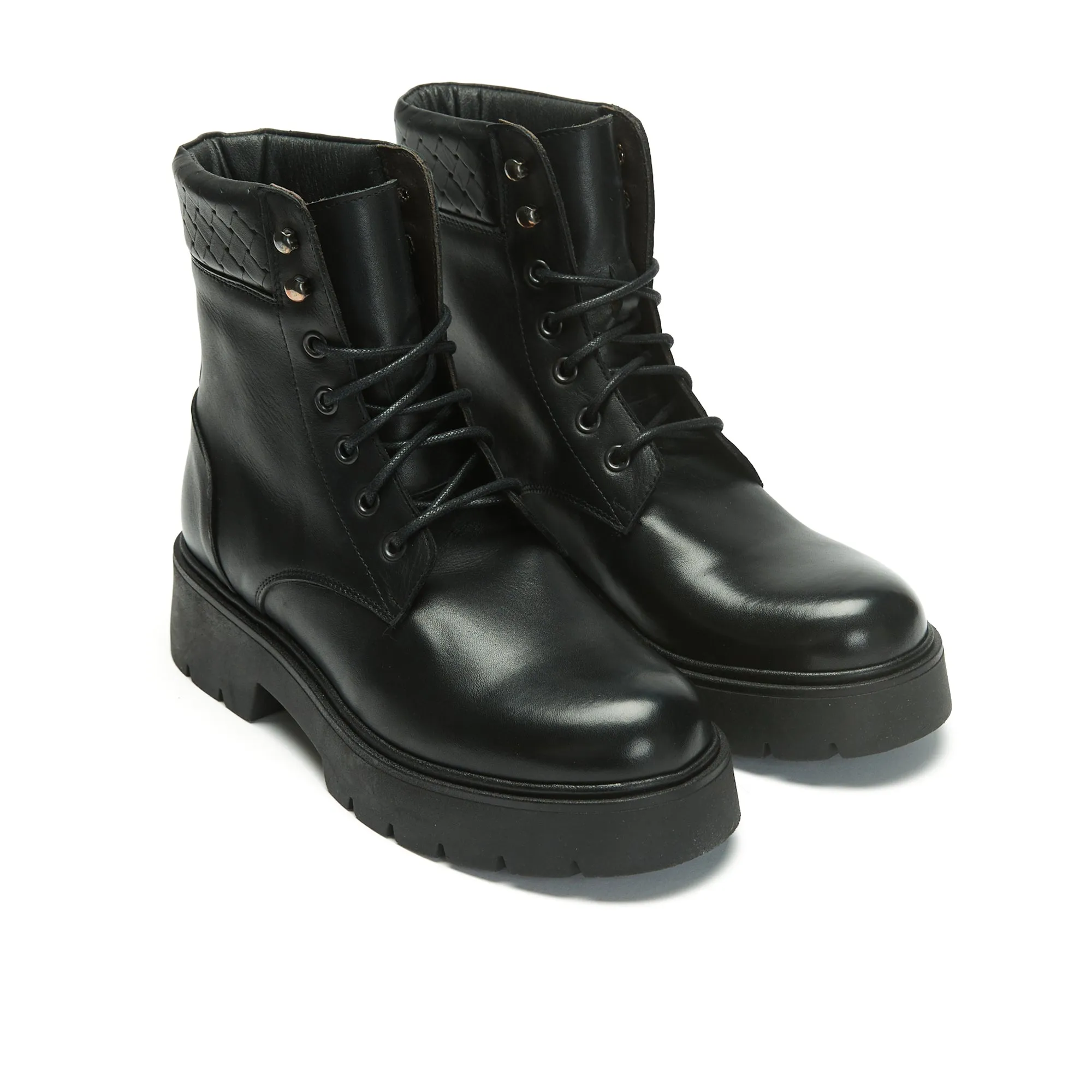 Derby ankle boot black