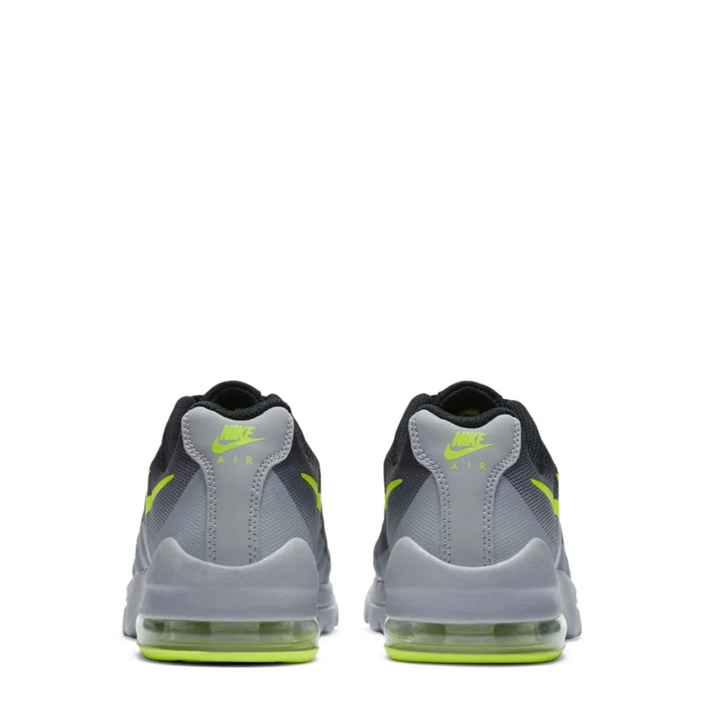 NIKE  BOYS BIG KID AIR MAX INVIGOR SNEAKER