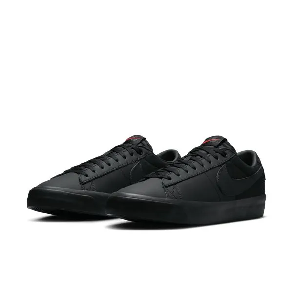 Nike SB Zoom Blazer Low PRO GT ISO 