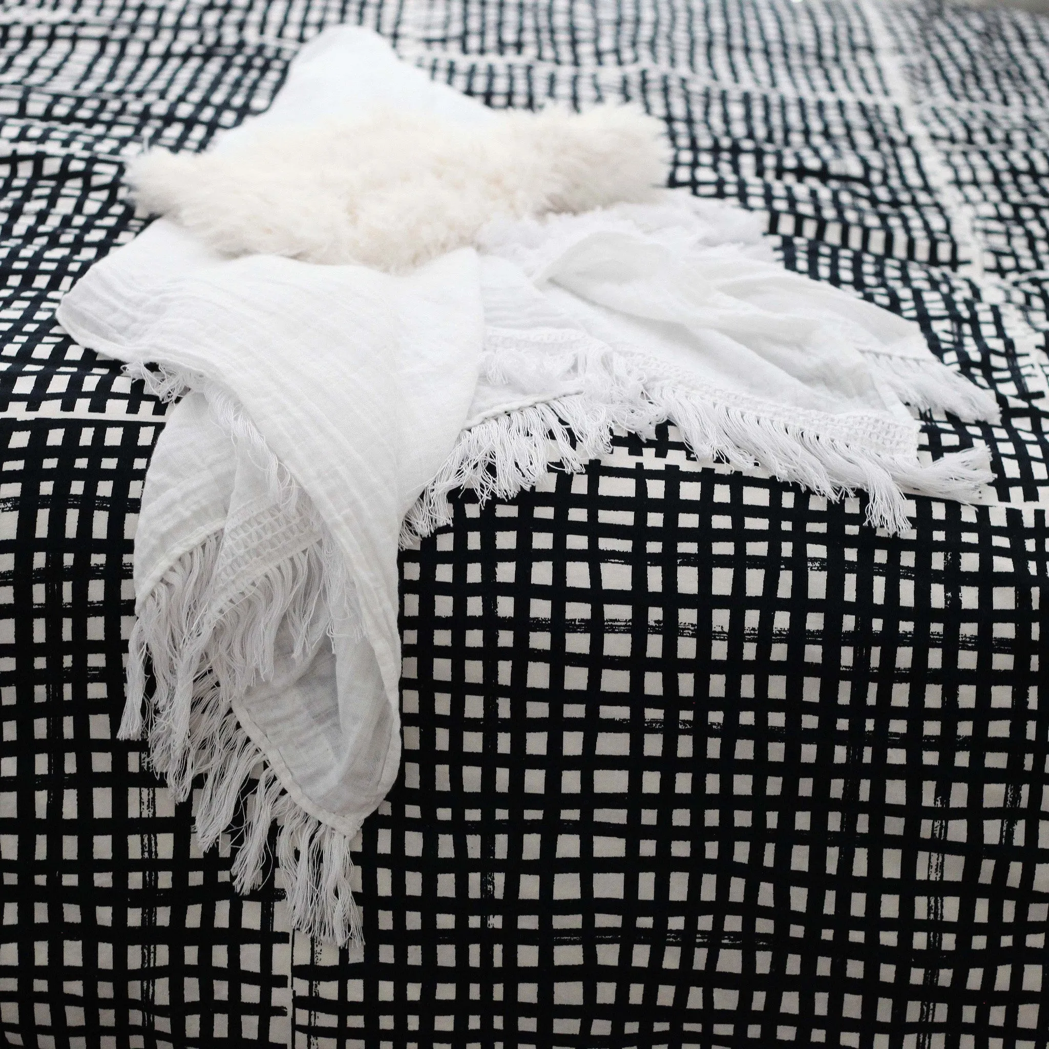 Organic Swaddle -   White Fringe