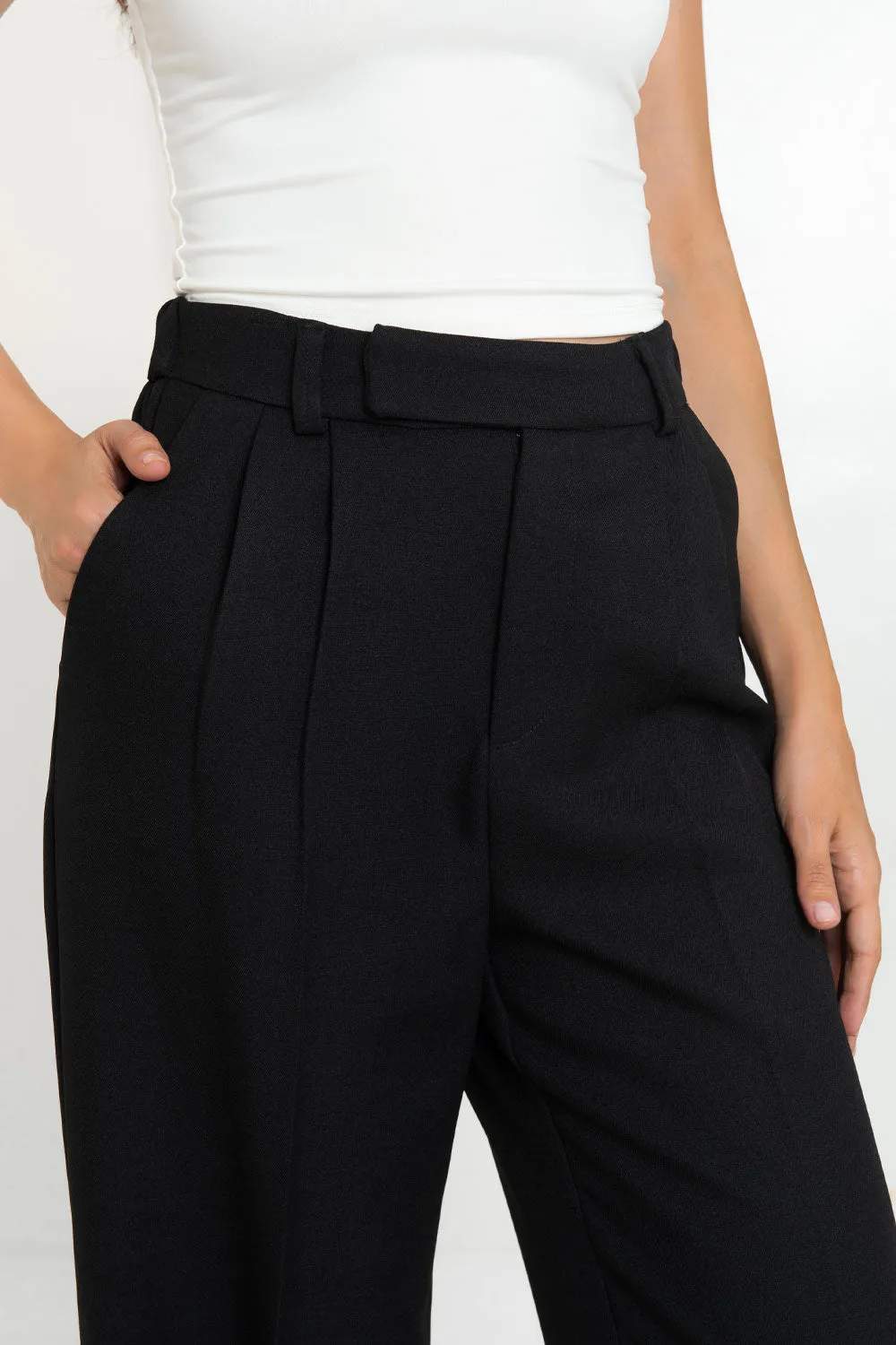 Pantalón con pinzas frontales de fit wide leg