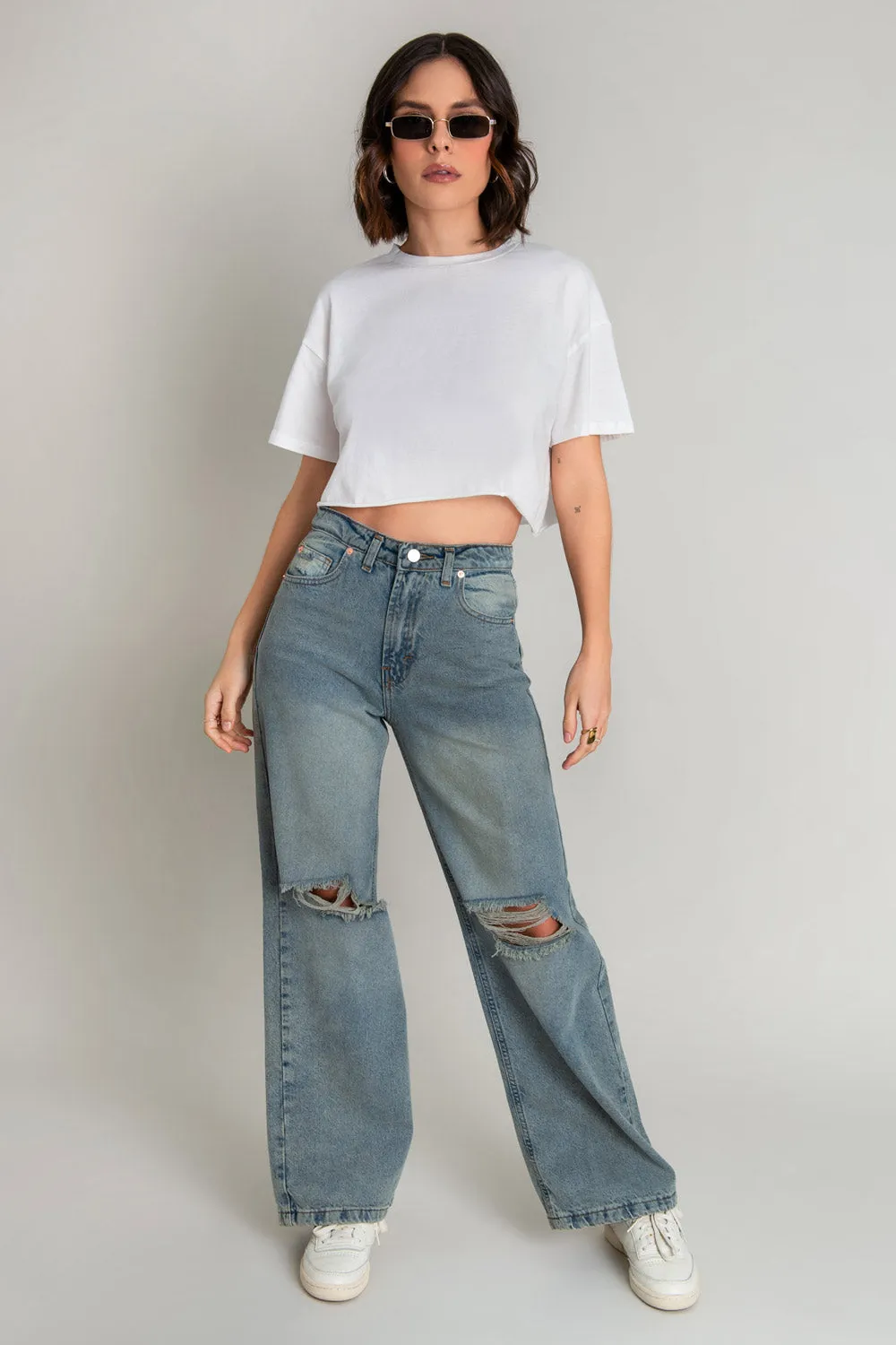 Pantalón de denim con rotos fit wide leg