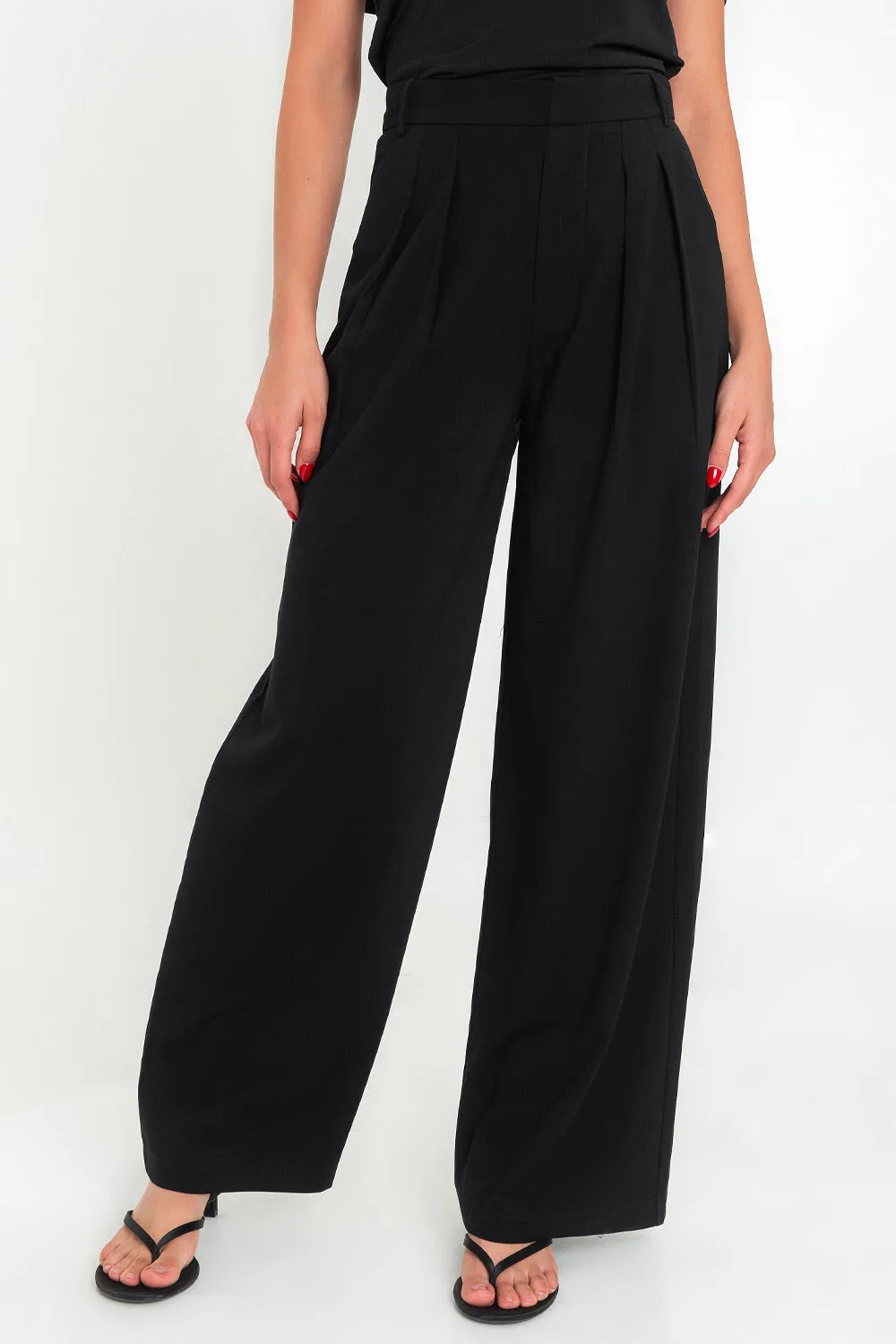 Pantalón de fit wide leg con pinzas