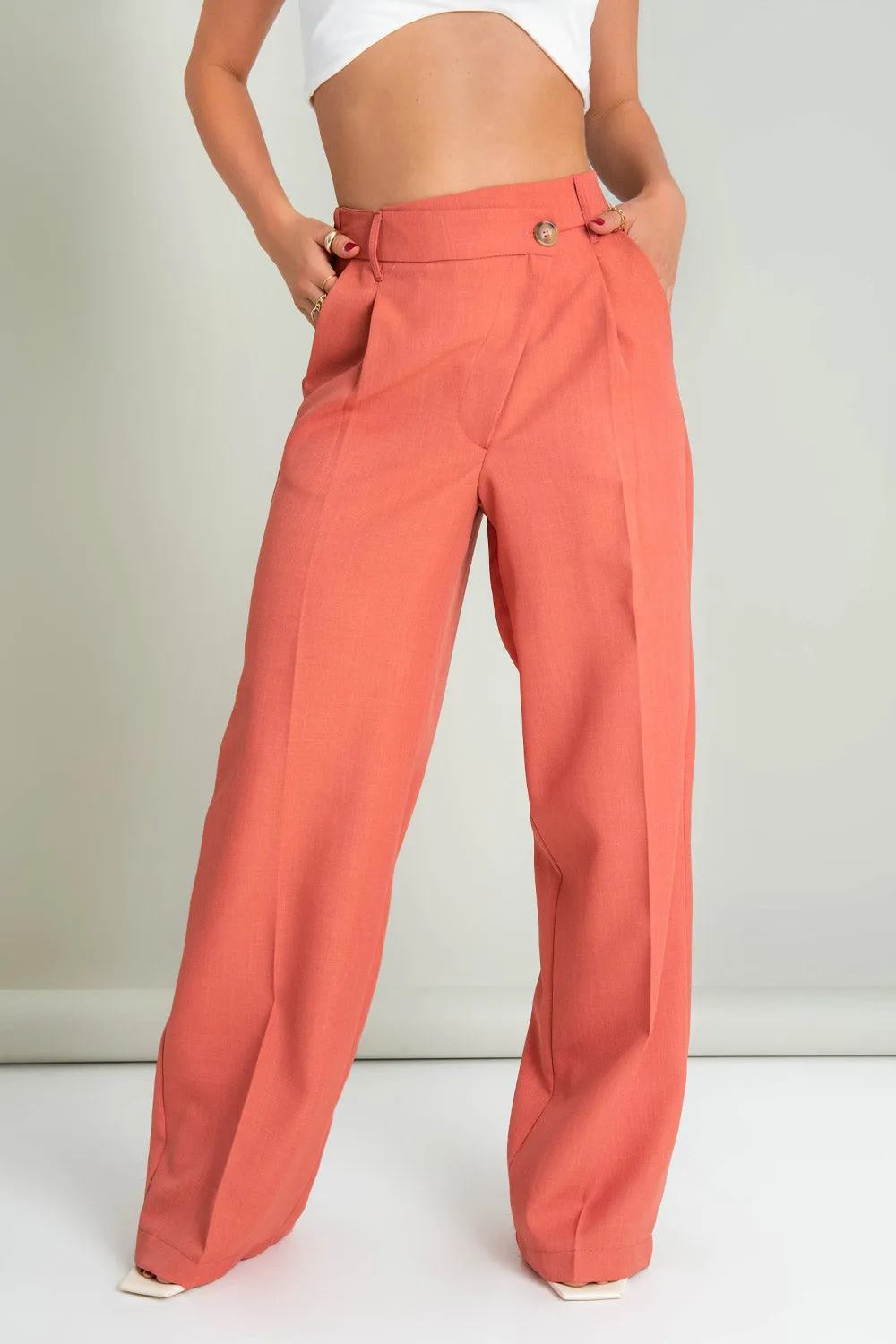 Pantalón wide leg criss cross con pinzas