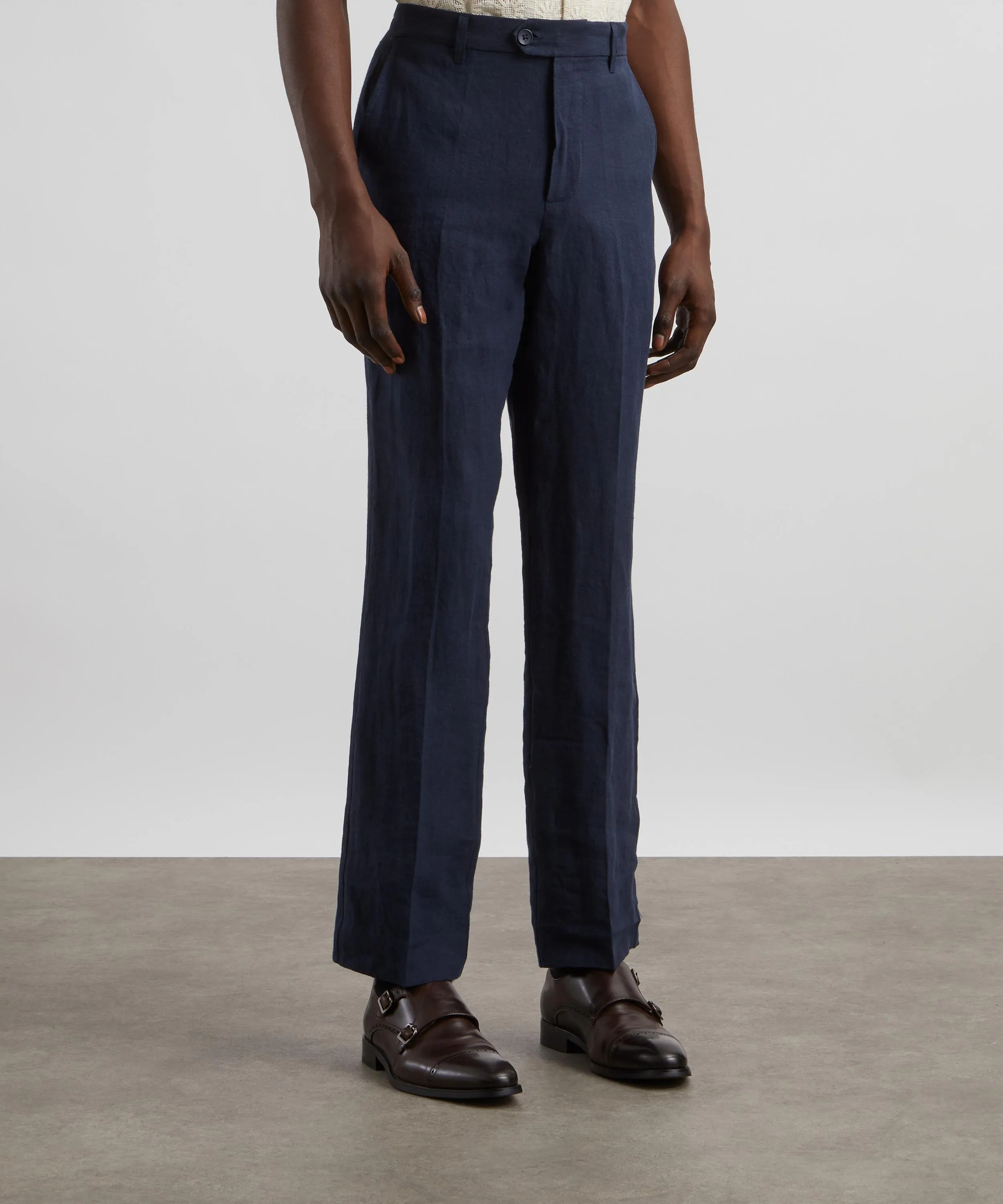 Tailored Linen Trousers in Navy 