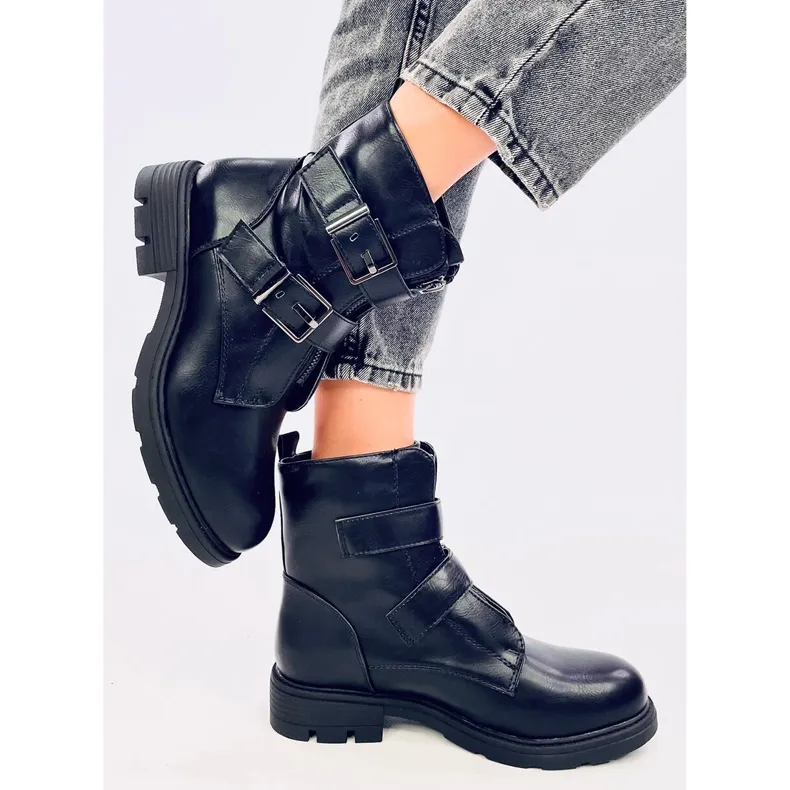 Umroo Black military boots