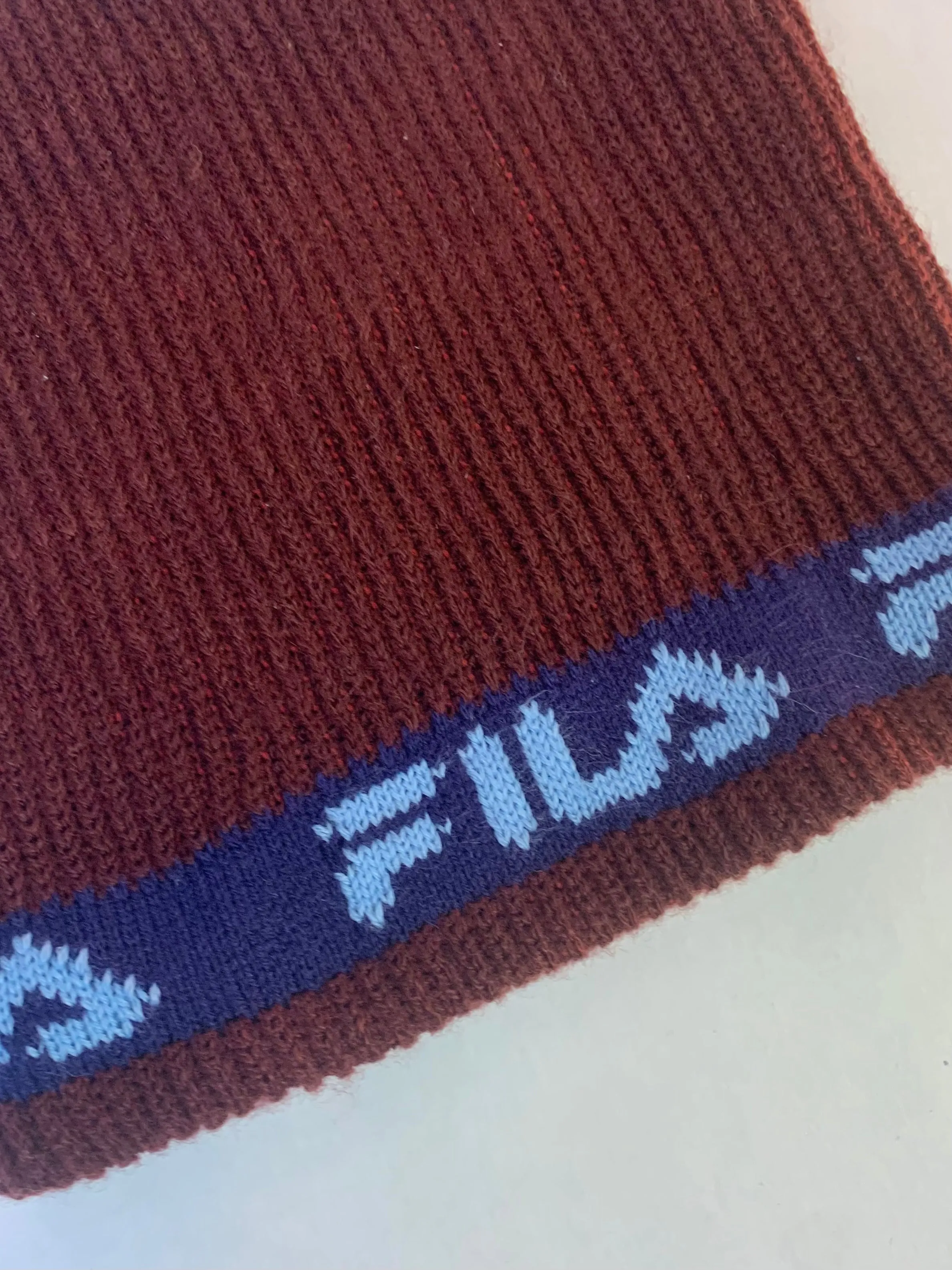 Vintage 90’s Fila neck warmer