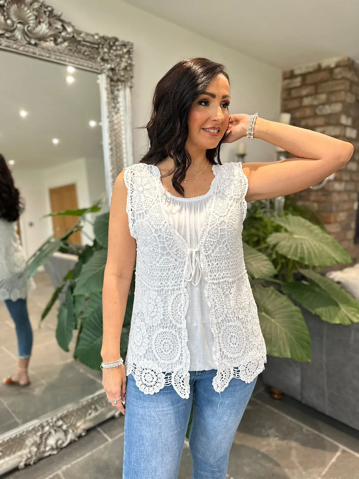 White Sleeveless Patterned Crochet Cardigan Alicia