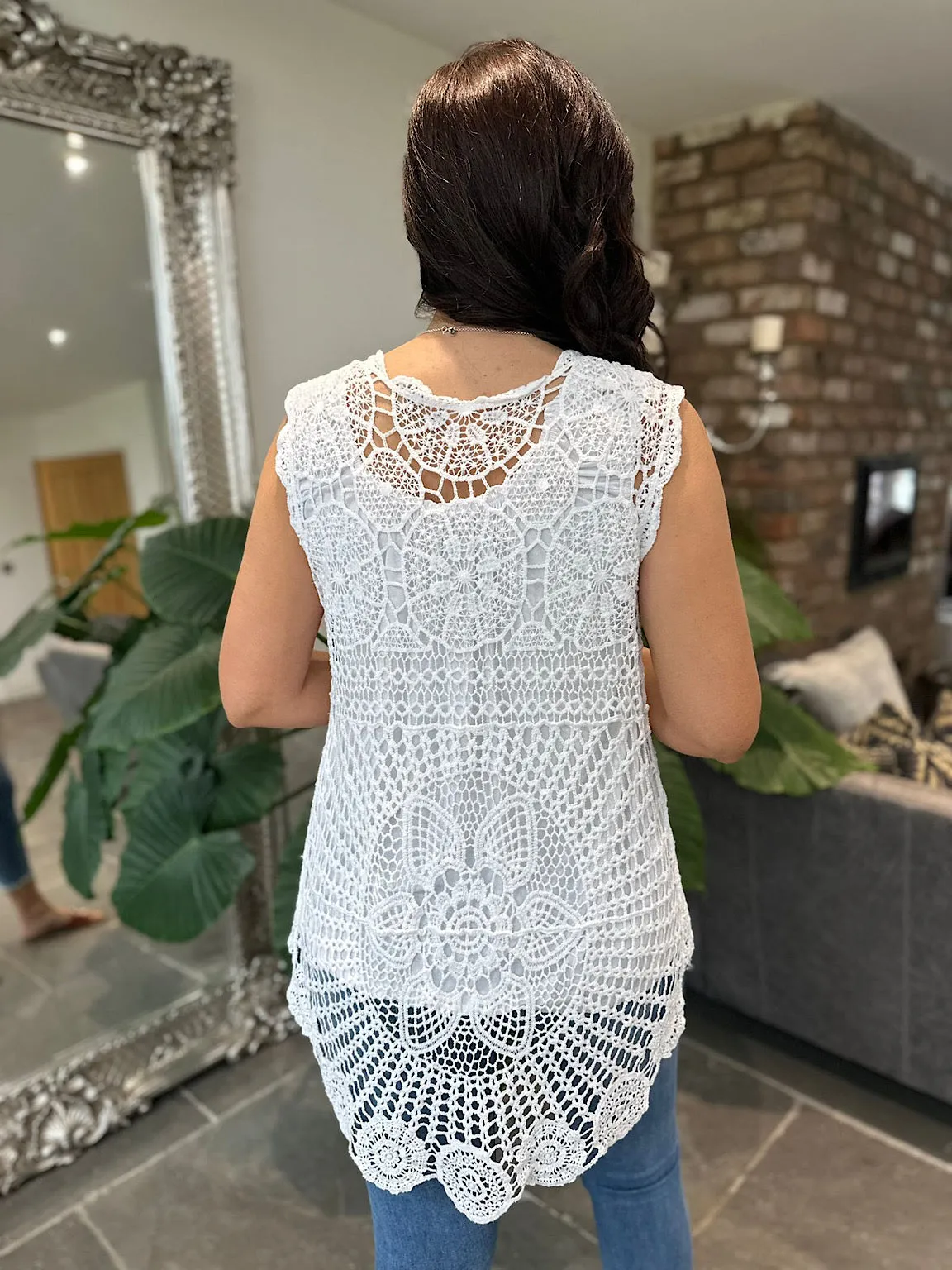 White Sleeveless Patterned Crochet Cardigan Alicia