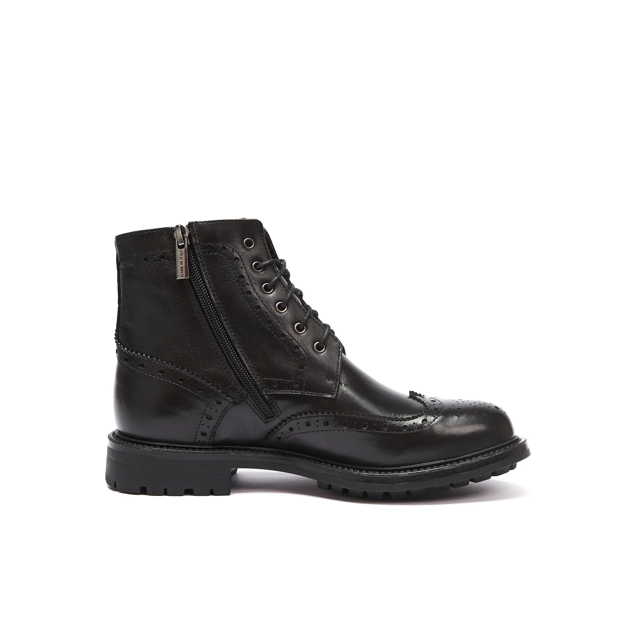 Wing cap laced boot black