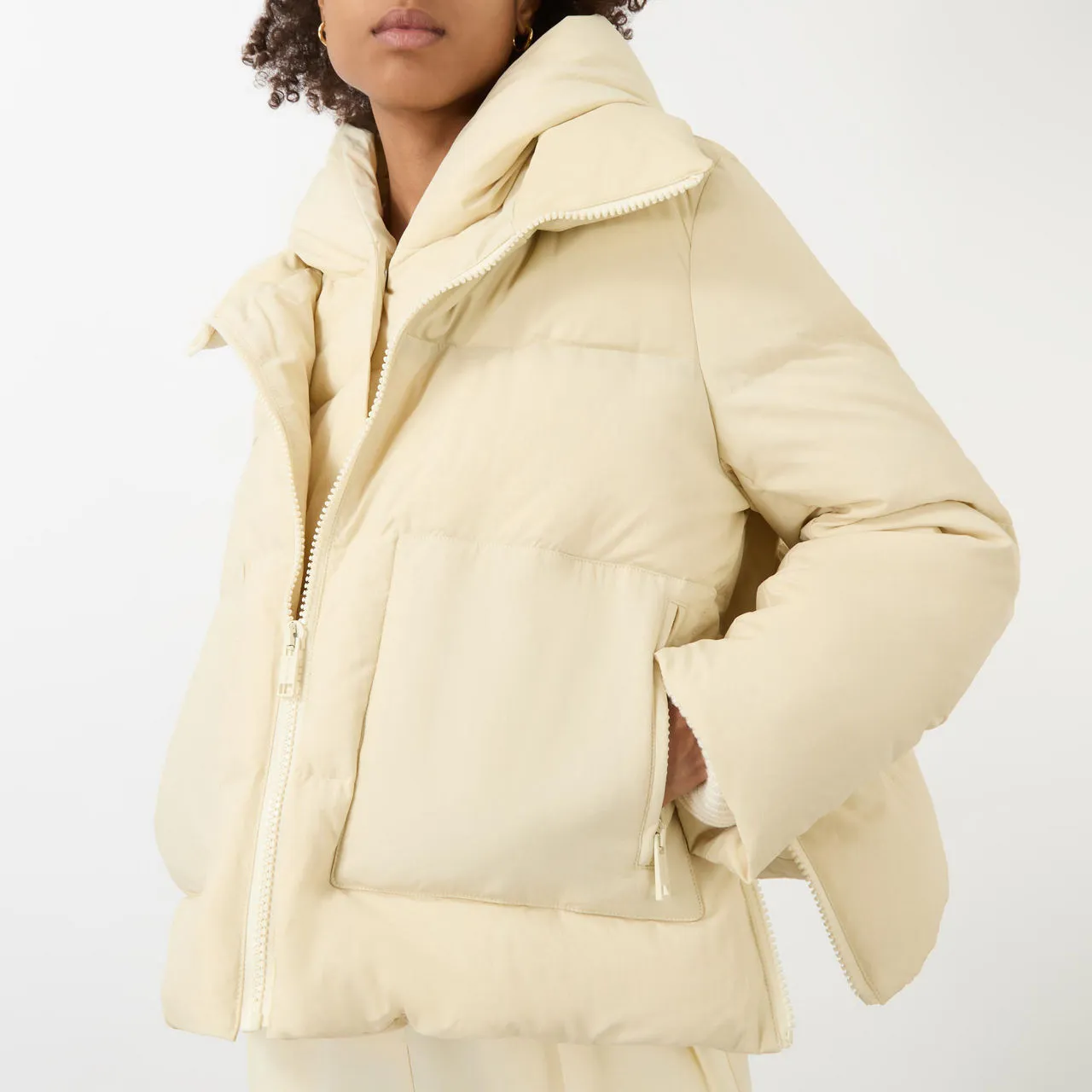 YVES SALOMON Quilted Short Down Jacket - Cream